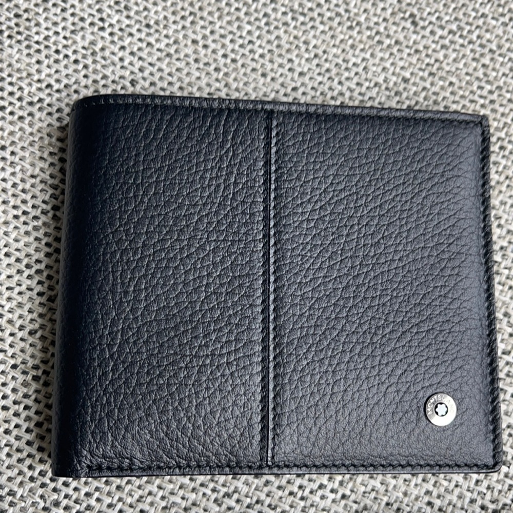 Mont Blanc men’s black leather wallet